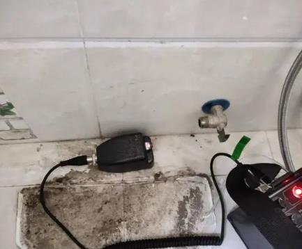 长汀屋顶漏水维修公司分享下卫生间漏水的危害及解决方法